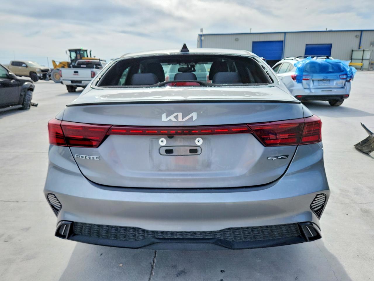 2024 KIA FORTE GT LINE photo 16