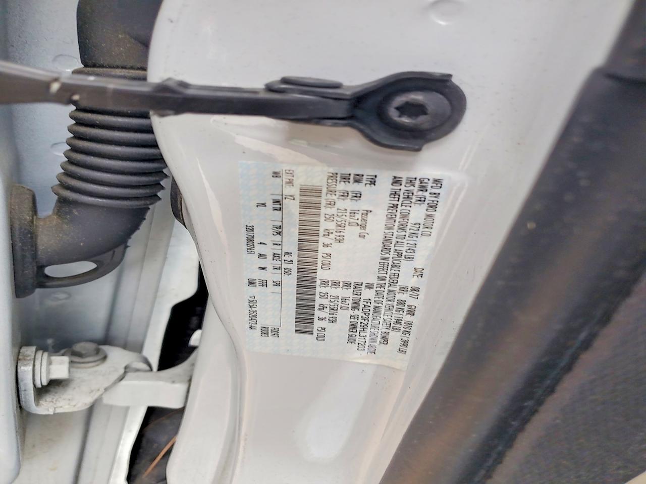 2017 FORD FOCUS SE photo 23