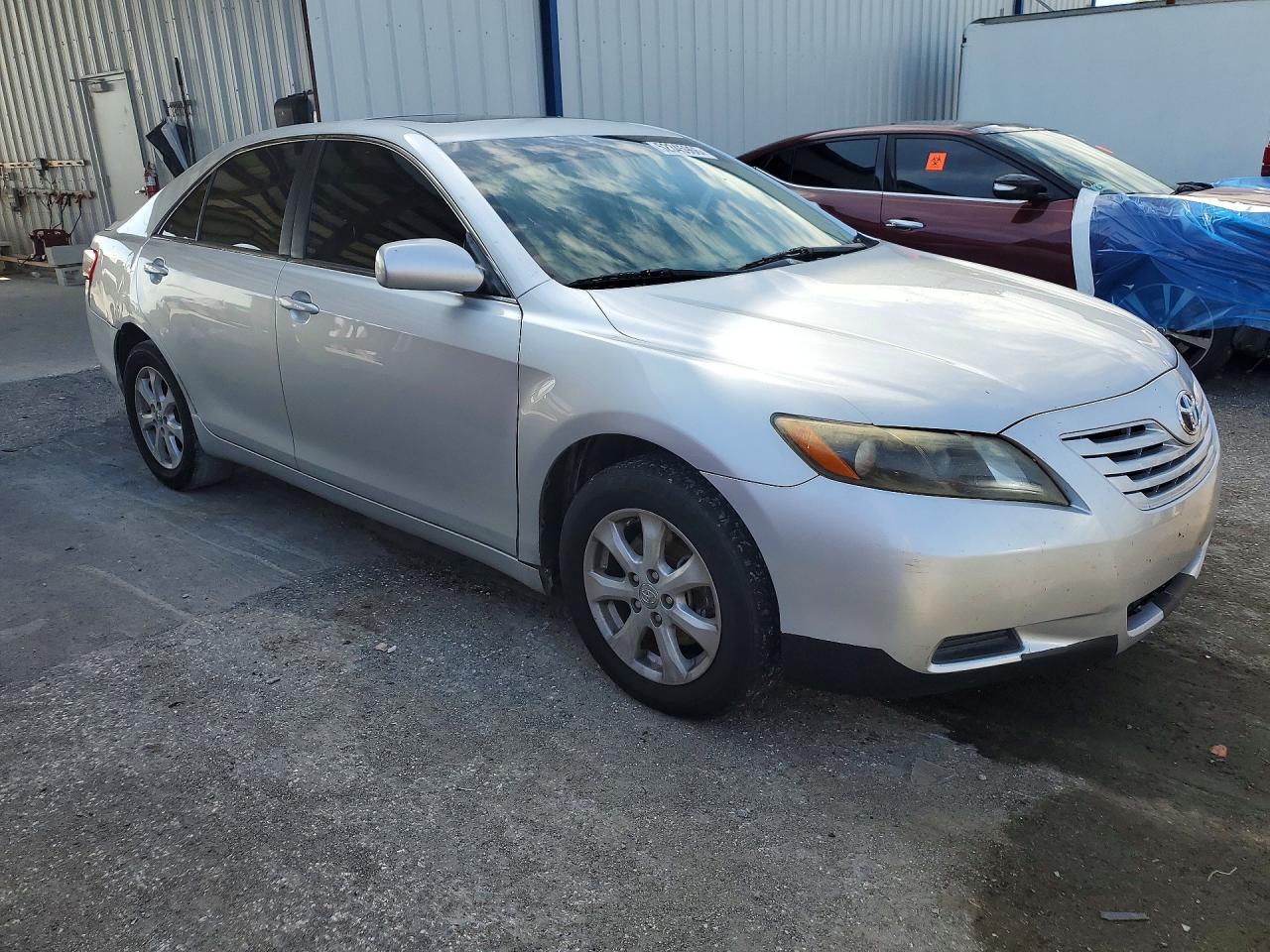 2008 TOYOTA CAMRY LE photo 4