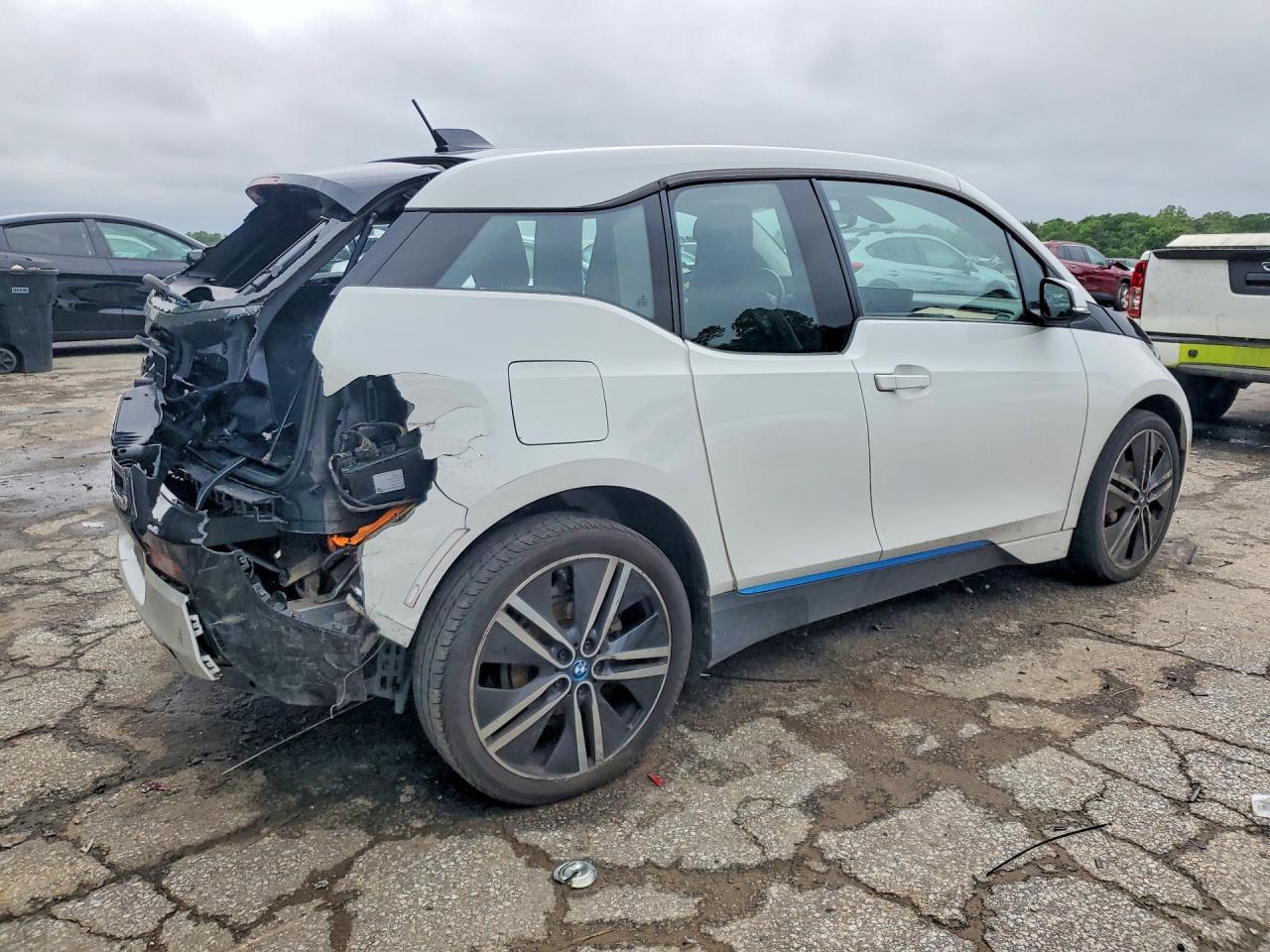 2015 BMW I3 BEV photo 5