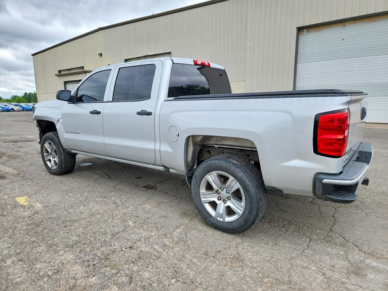 2018 CHEVROLET SILVERADO K1500 CUSTOM photo 3