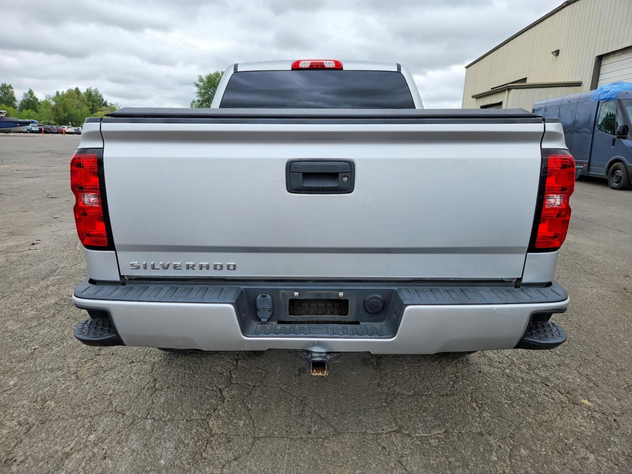 2018 CHEVROLET SILVERADO K1500 CUSTOM photo 11