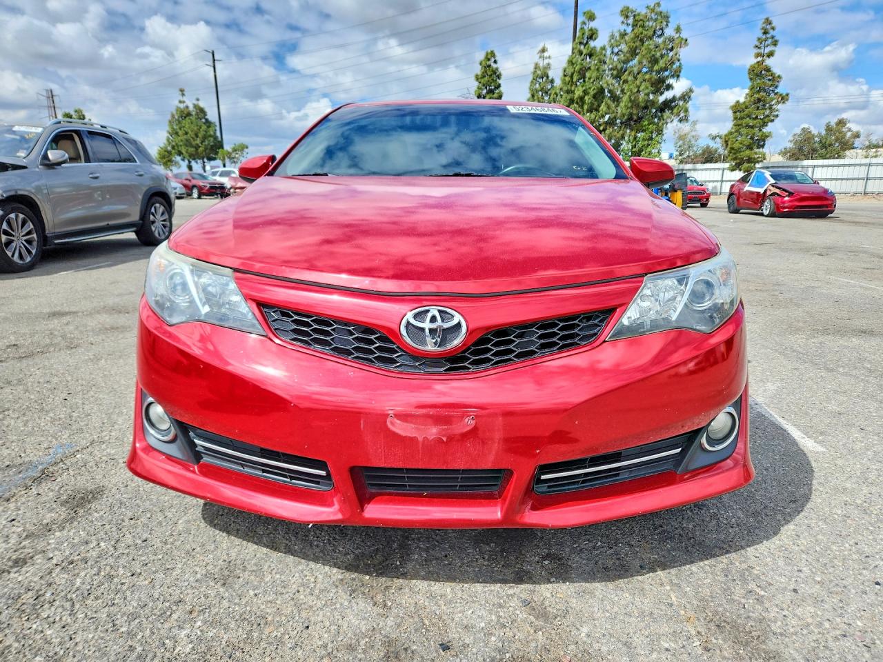 2013 TOYOTA CAMRY SE photo 9