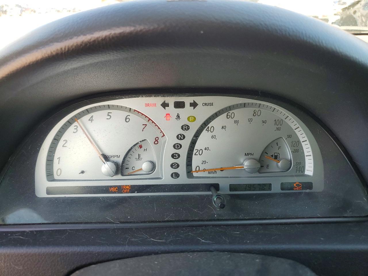 2003 TOYOTA CAMRY SE V6 photo 9