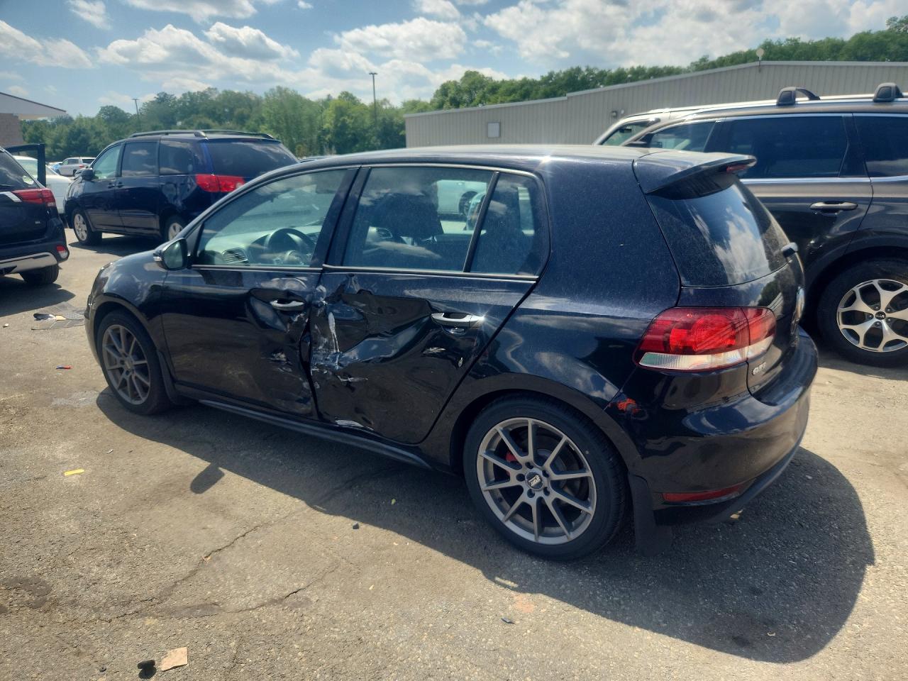 2012 VOLKSWAGEN GTI photo 3