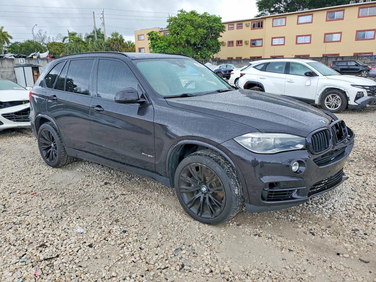 2016 BMW X5 XDRIVE50I photo 4