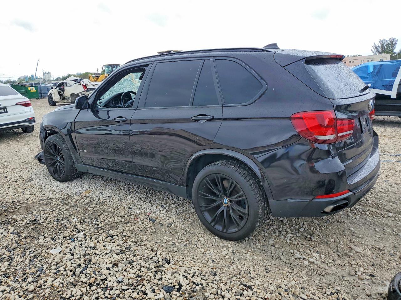 2016 BMW X5 XDRIVE50I photo 2