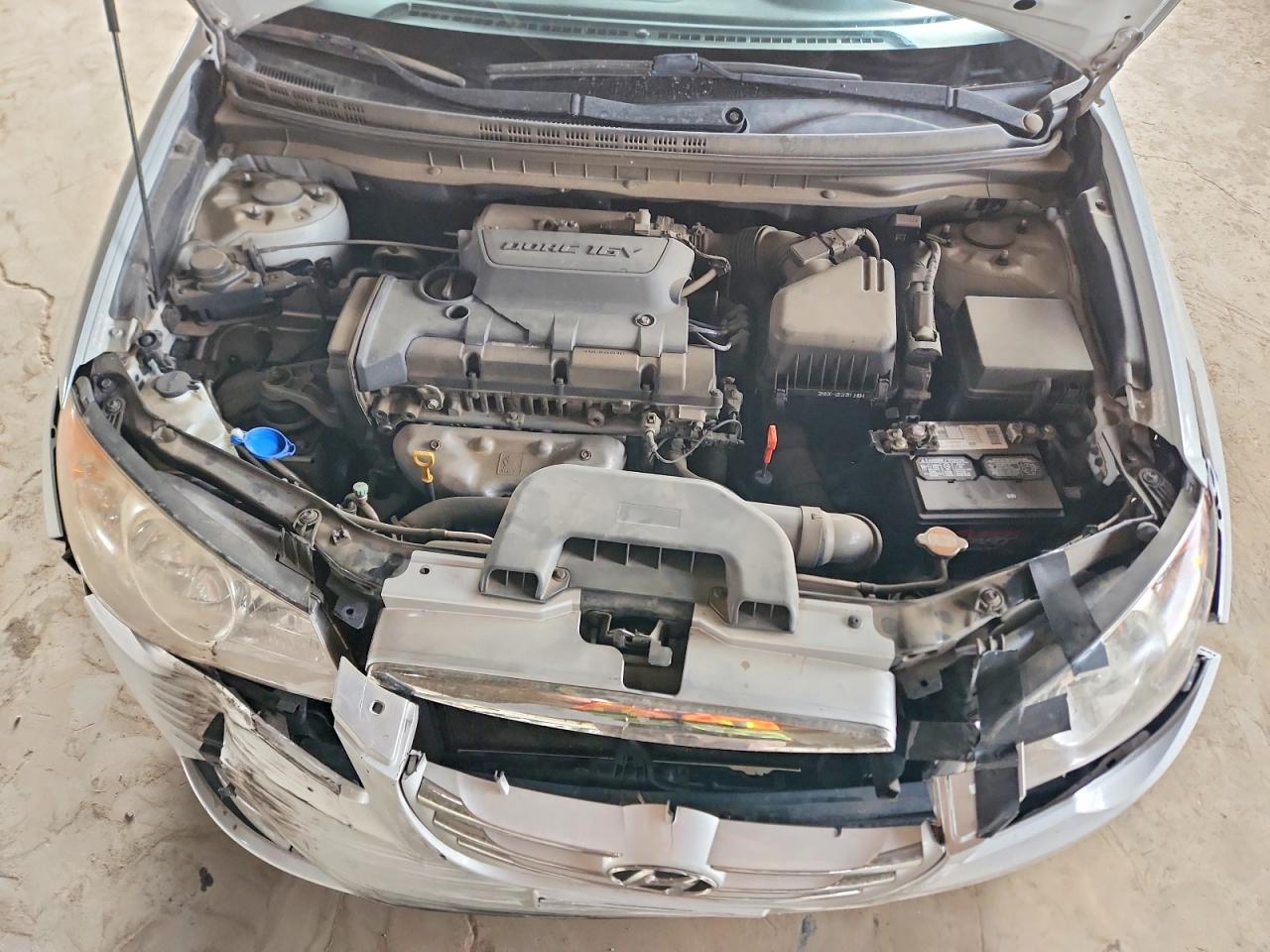 2010 HYUNDAI ELANTRA GLS photo 31