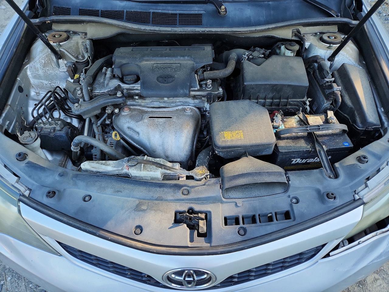 2014 TOYOTA CAMRY SE photo 11