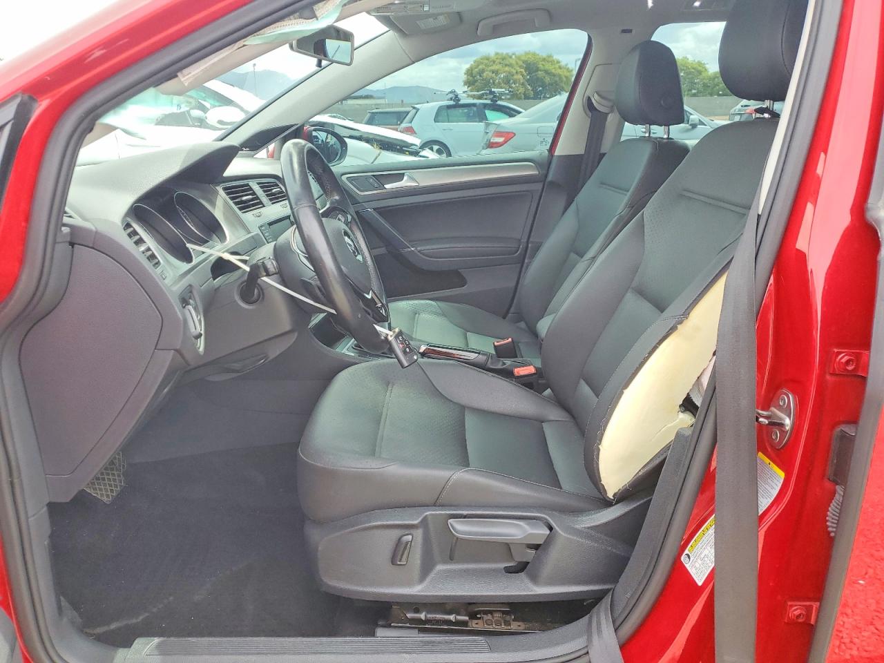 2015 VOLKSWAGEN GOLF SPORTWAGEN TDI S photo 19