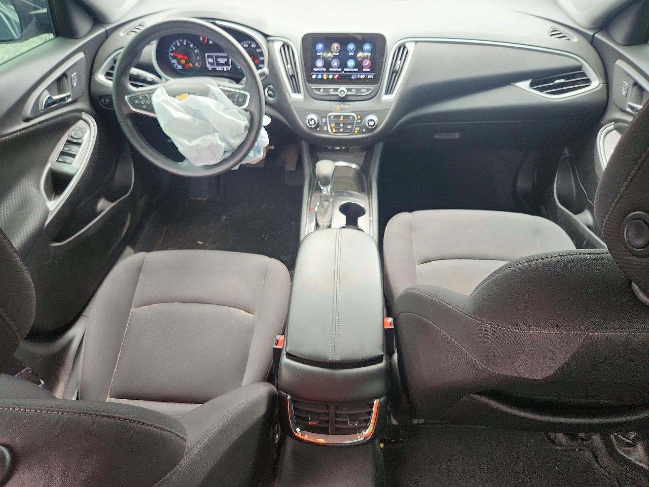 2024 CHEVROLET MALIBU LT photo 8