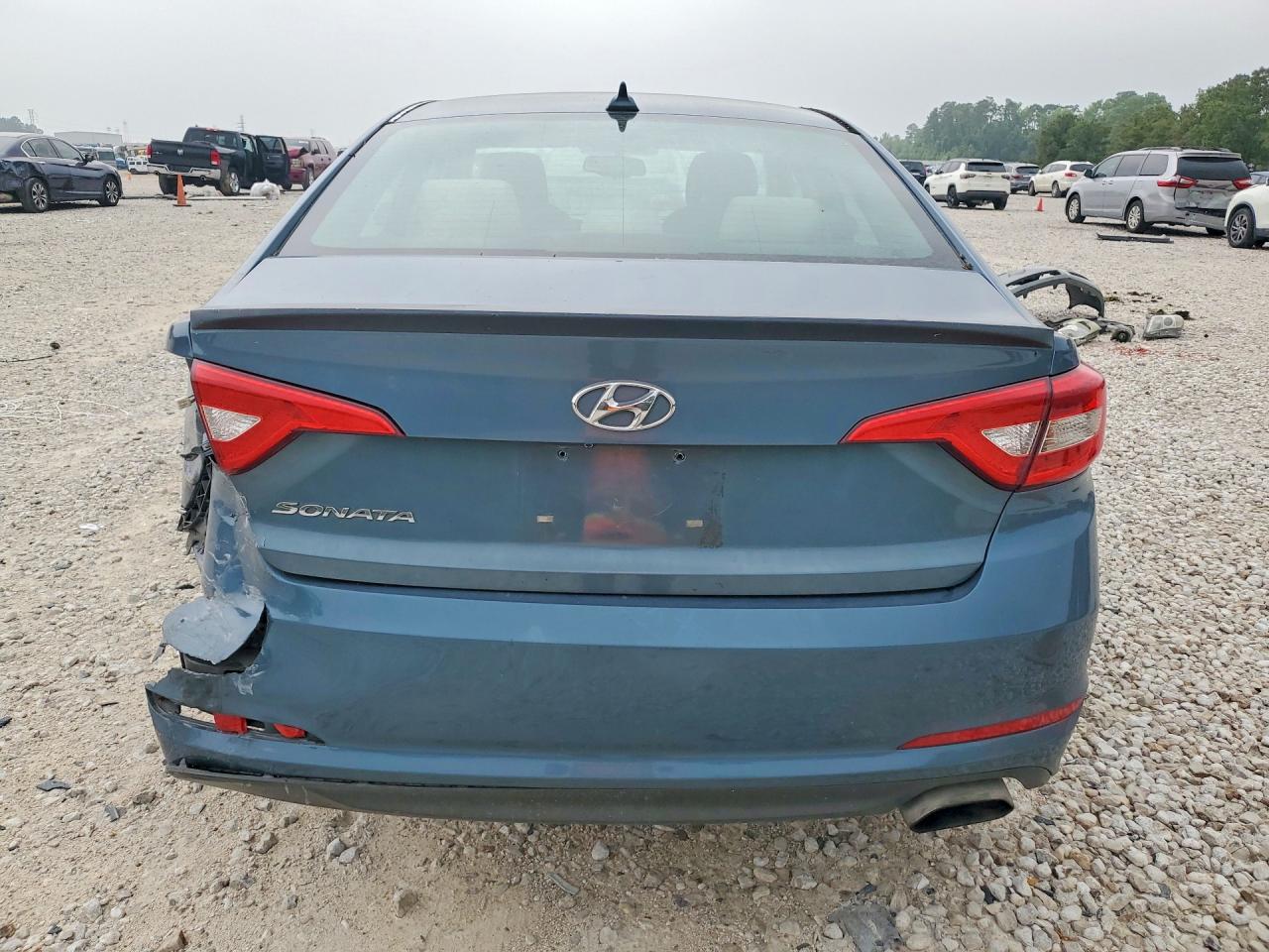 2016 HYUNDAI SONATA photo 11