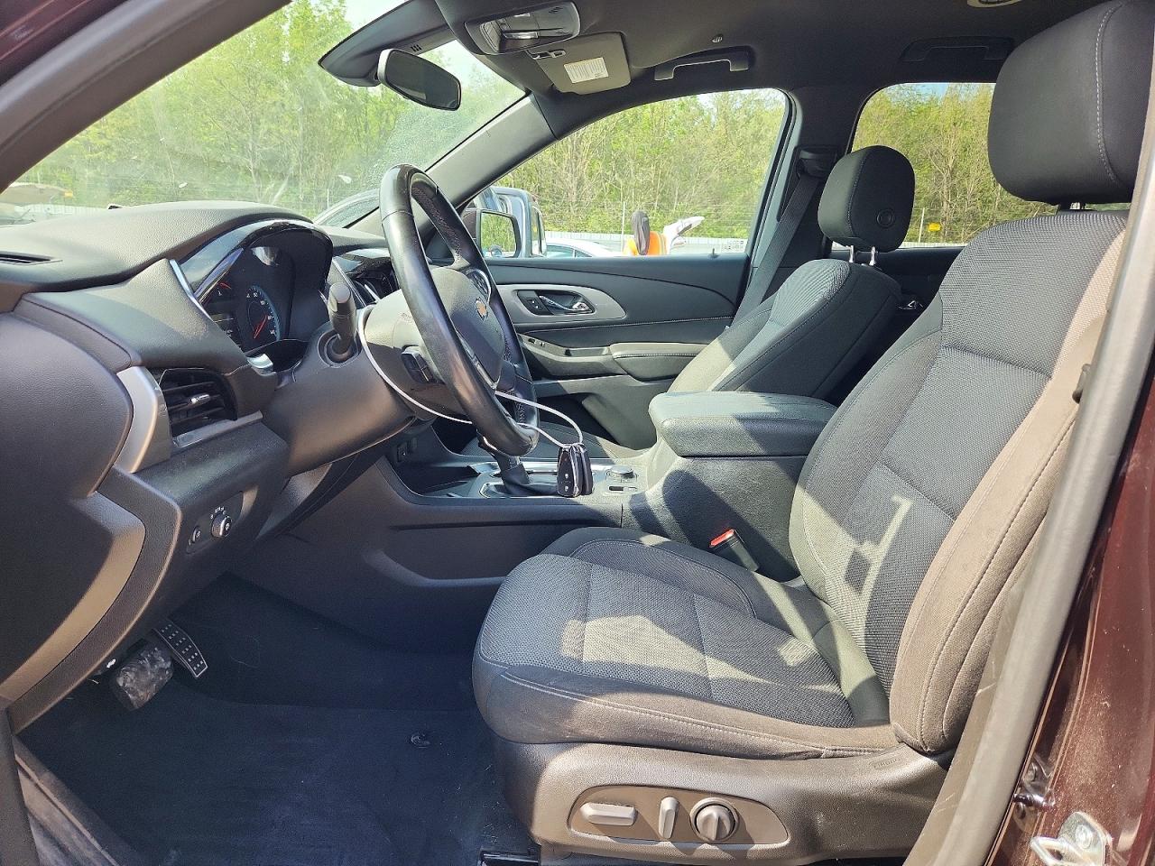 2023 CHEVROLET TRAVERSE LT photo 13