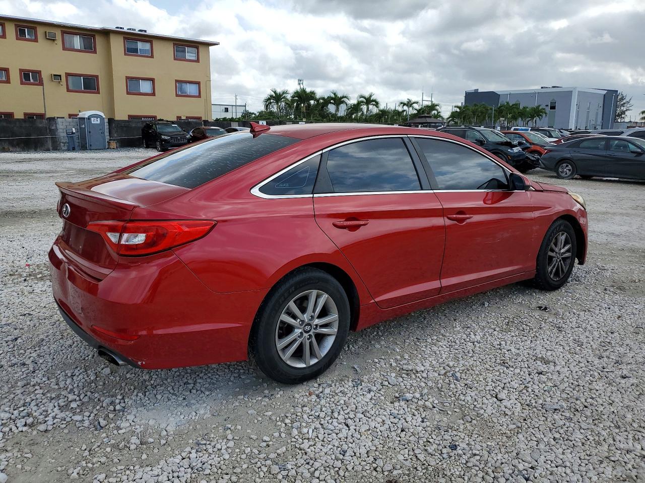 2017 HYUNDAI SONATA SE photo 7