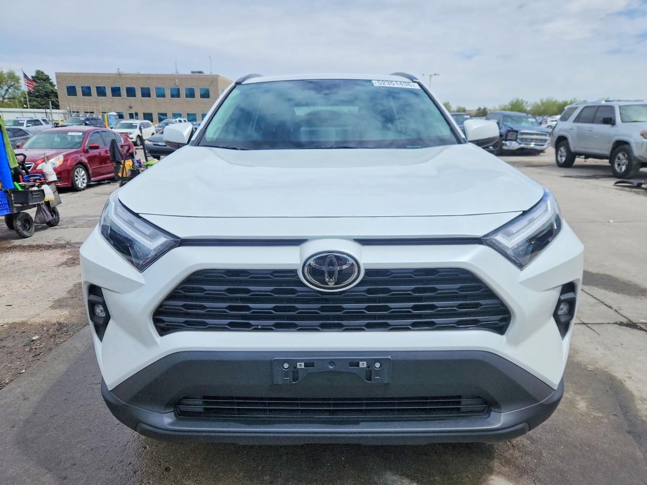 2024 TOYOTA RAV4 XLE PREMIUM photo 9