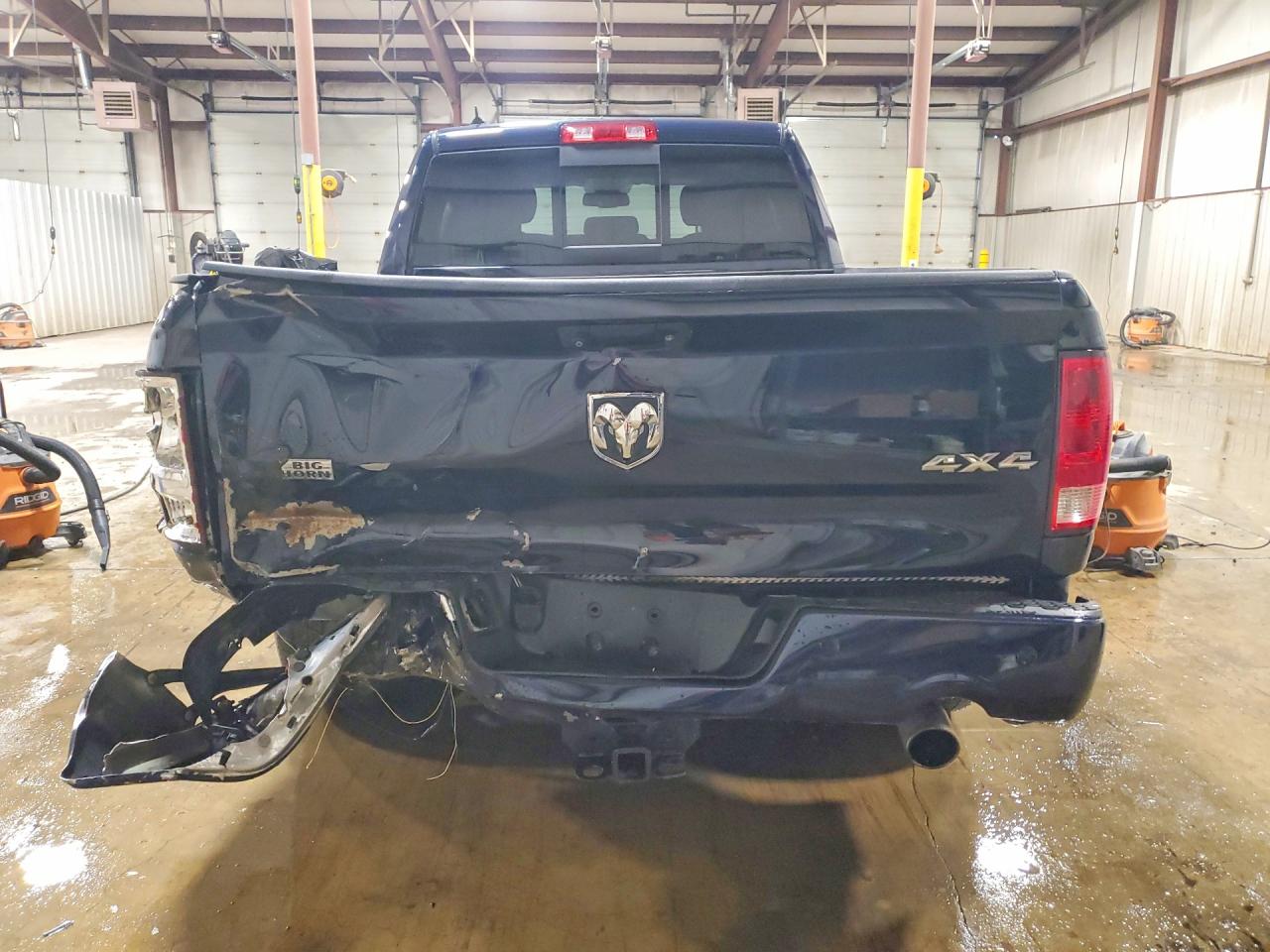2015 RAM 1500 SLT photo 16