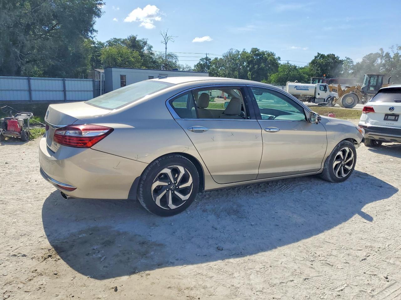 2016 HONDA ACCORD EXL photo 5