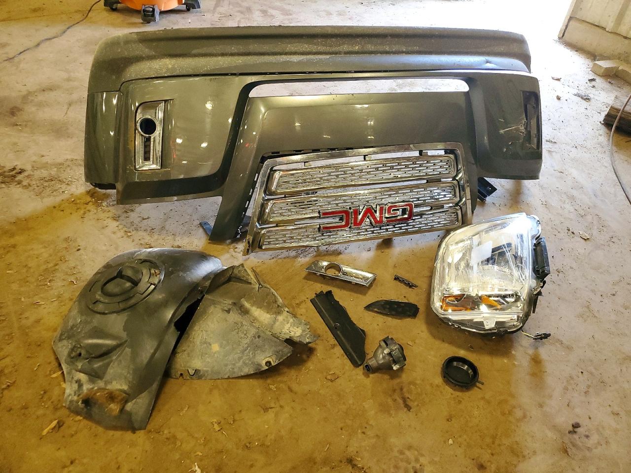 2012 GMC TERRAIN SLE photo 13