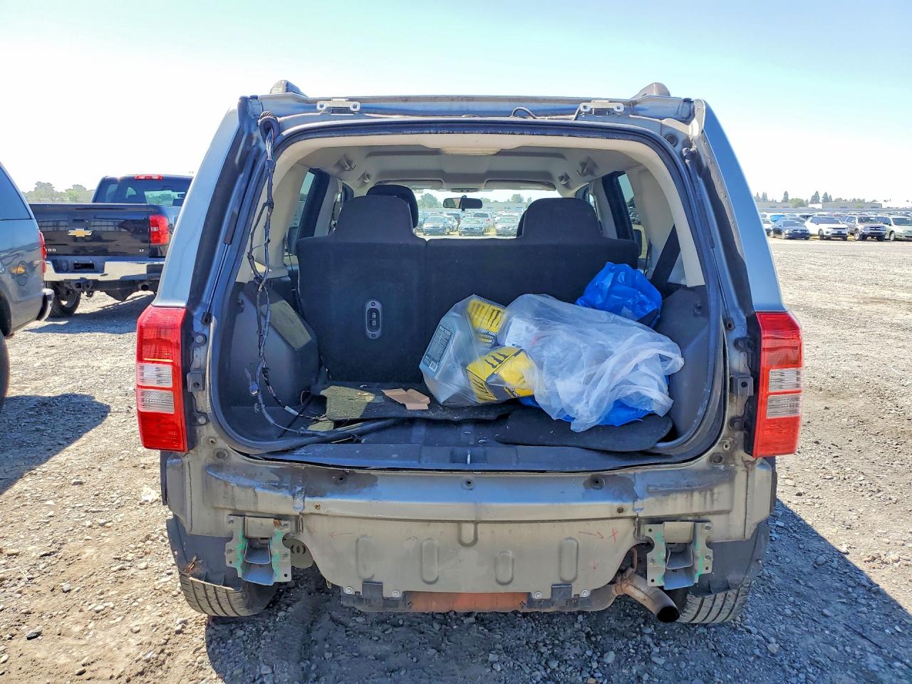 2012 JEEP PATRIOT LATITUDE photo 11