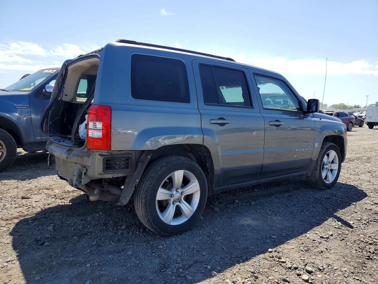 2012 JEEP PATRIOT LATITUDE photo 5