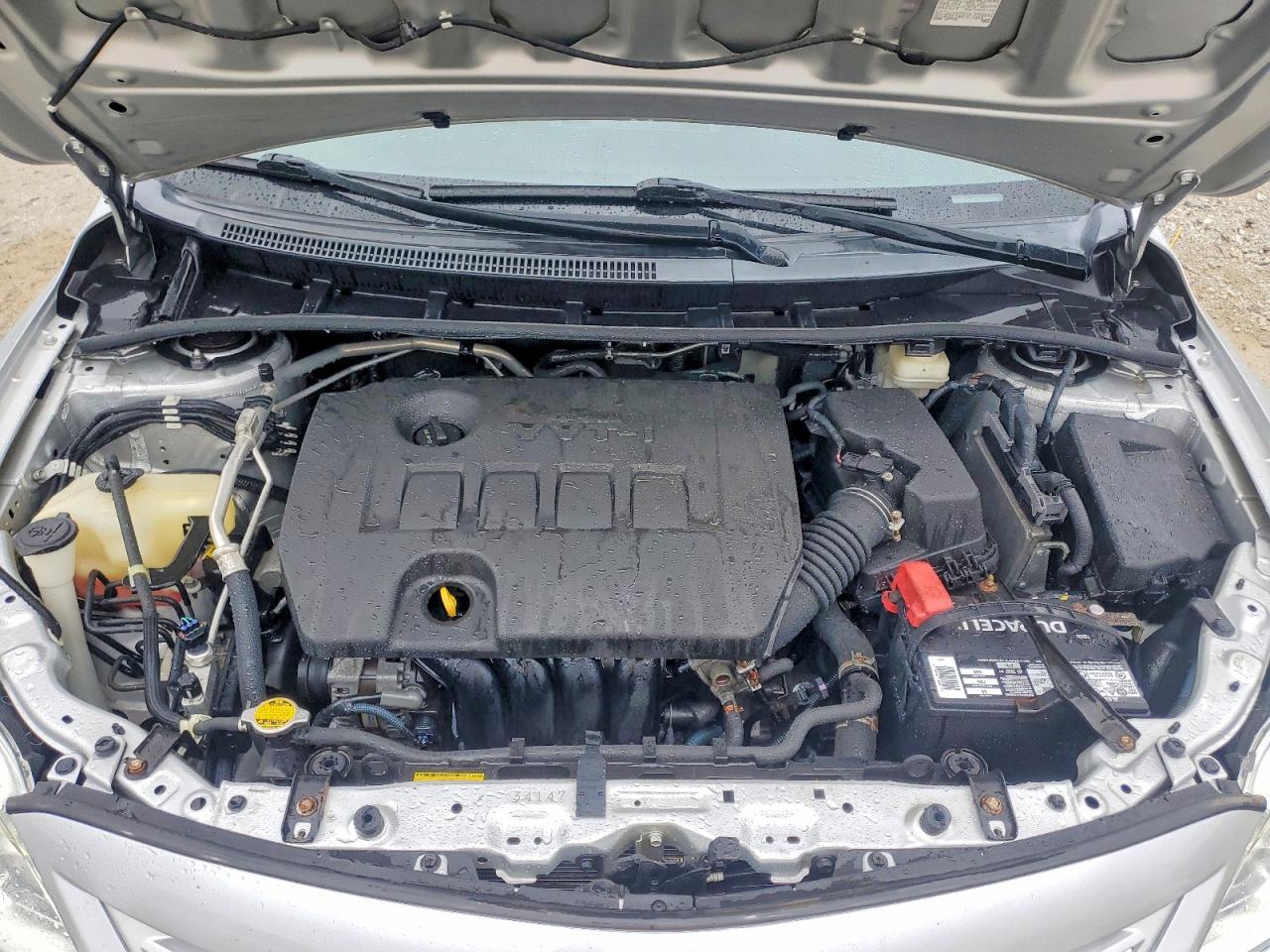 2013 TOYOTA COROLLA LE photo 11