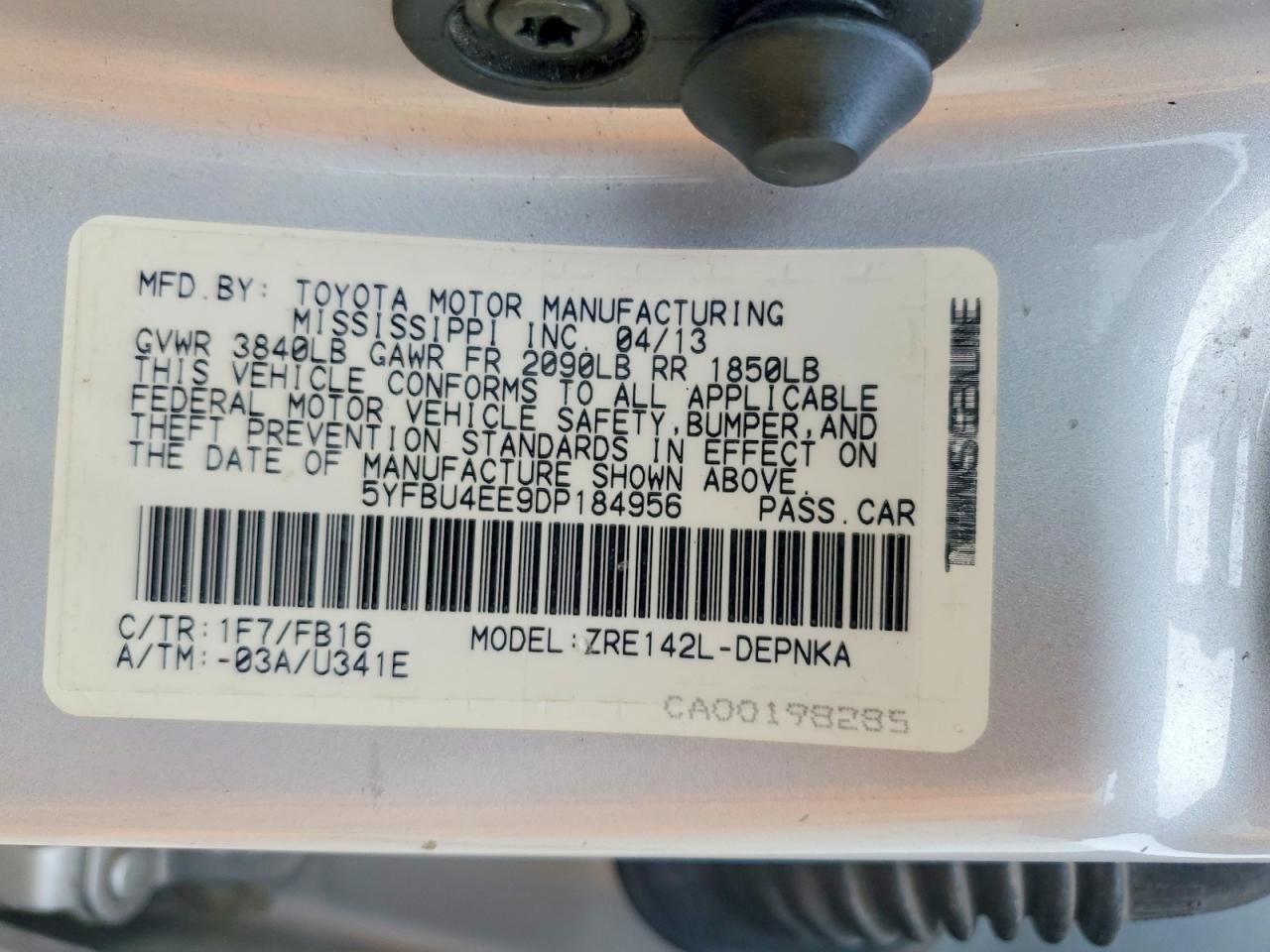 2013 TOYOTA COROLLA LE photo 12