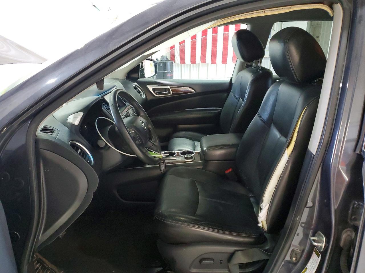 2013 NISSAN PATHFINDER S photo 19