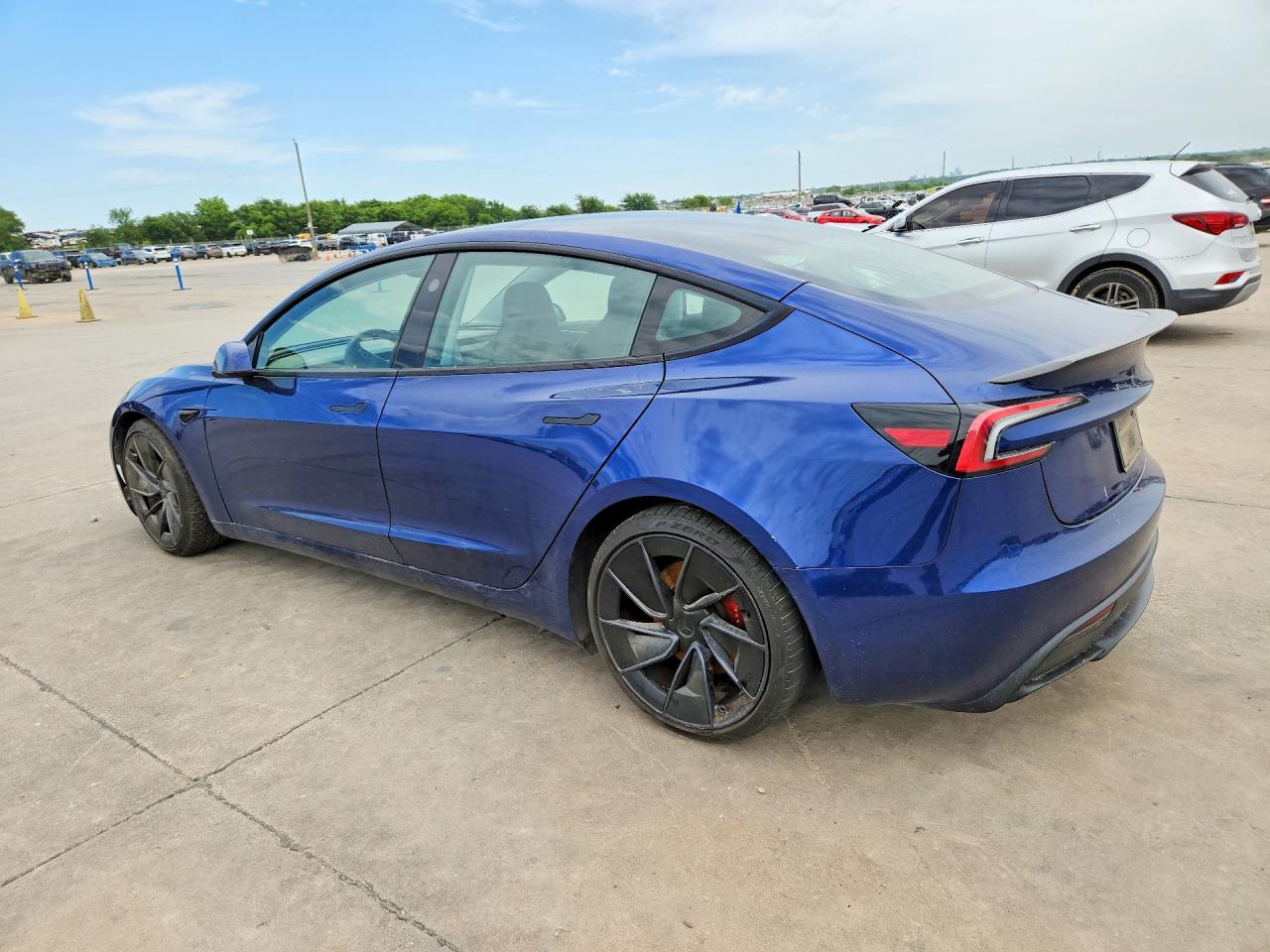 2024 TESLA MODEL 3 photo 3