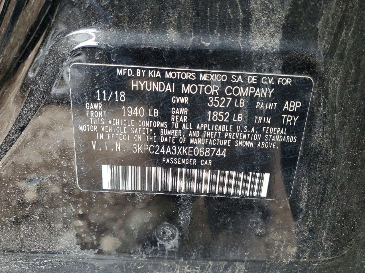 2019 HYUNDAI ACCENT SE photo 34