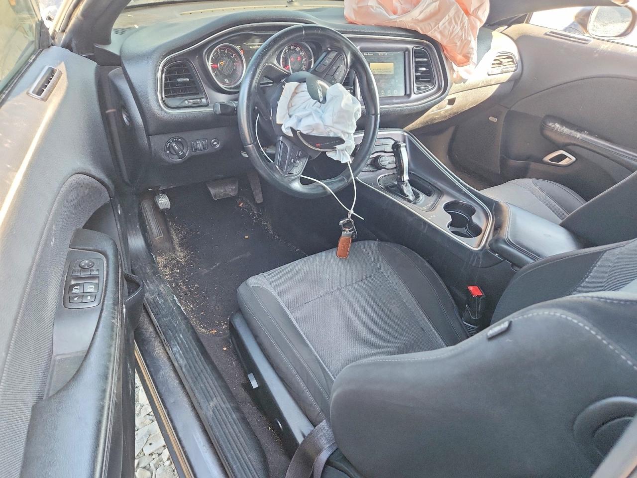 2016 DODGE CHALLENGER R photo 22