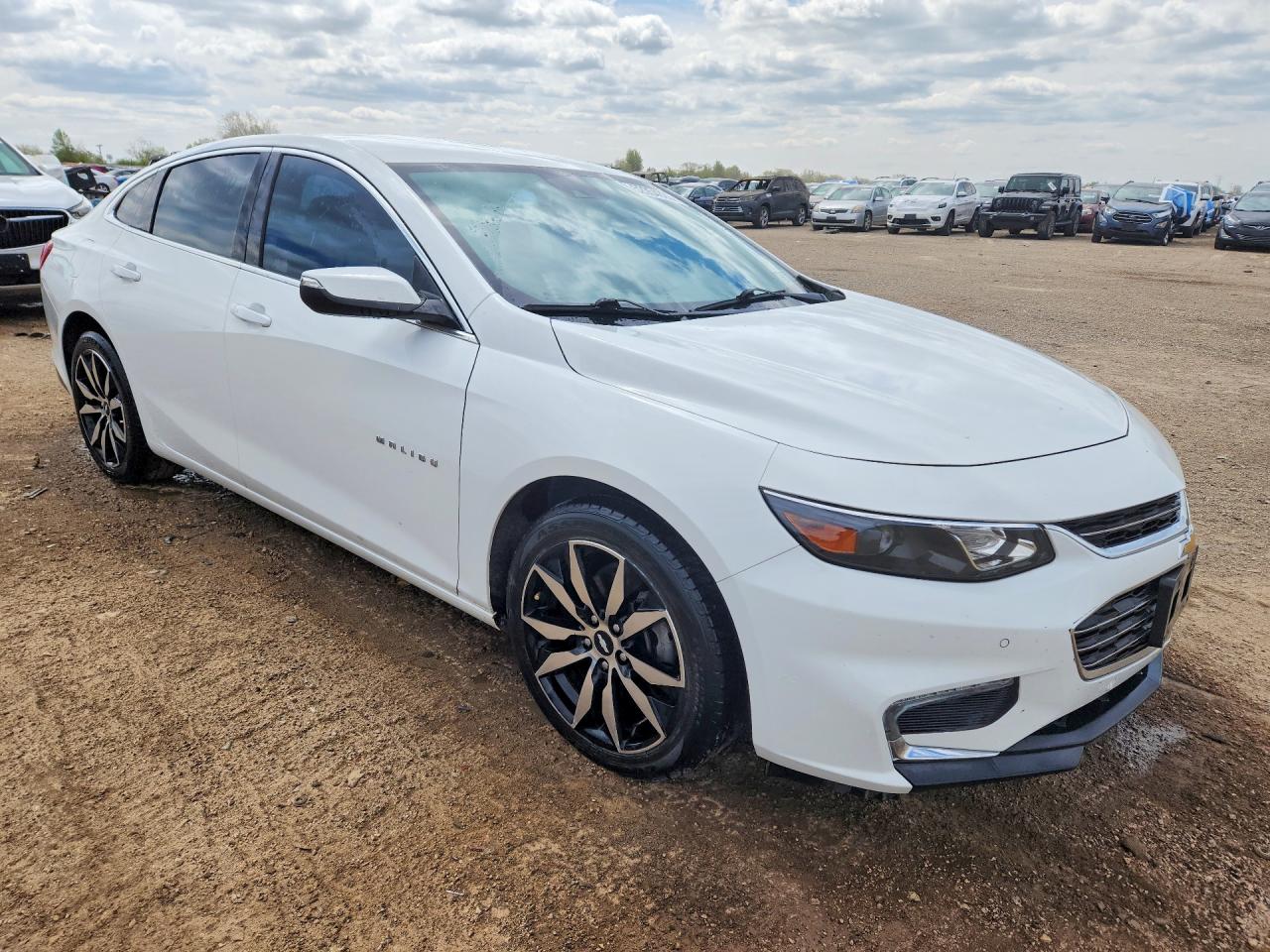 2016 CHEVROLET MALIBU LT photo 10