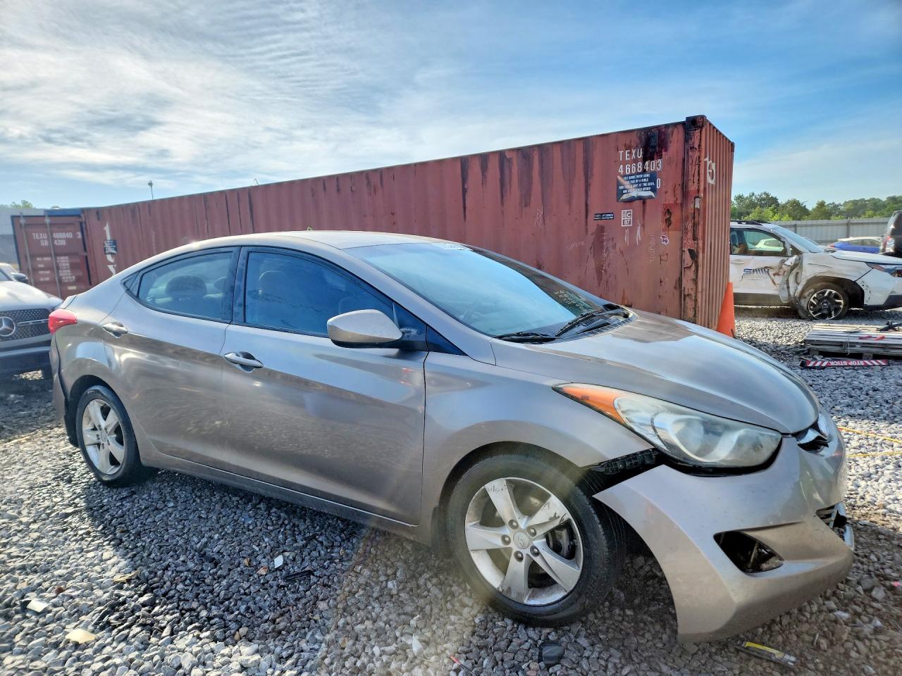 2013 HYUNDAI ELANTRA GLS photo 7