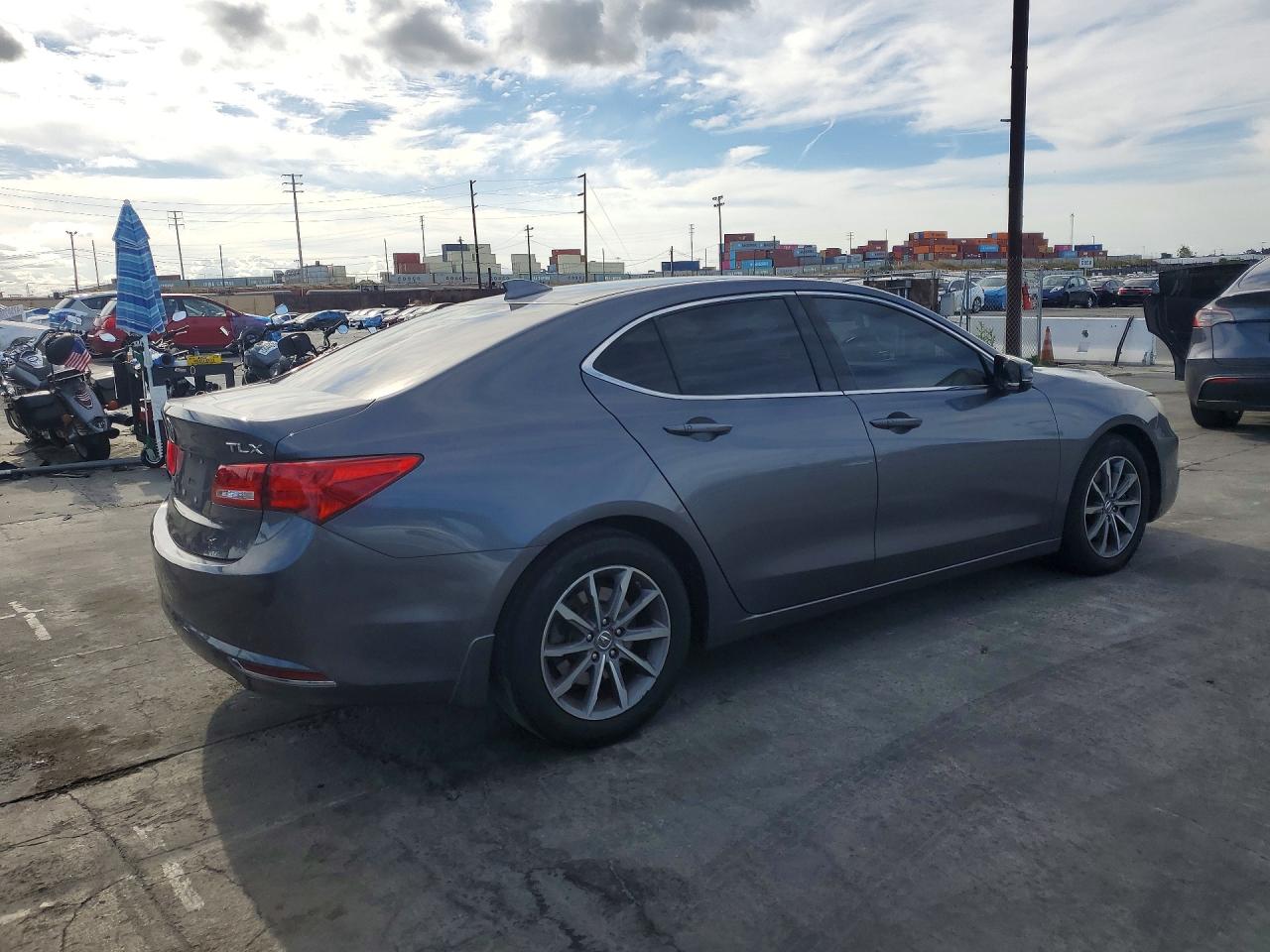 2018 ACURA TLX TECH photo 5