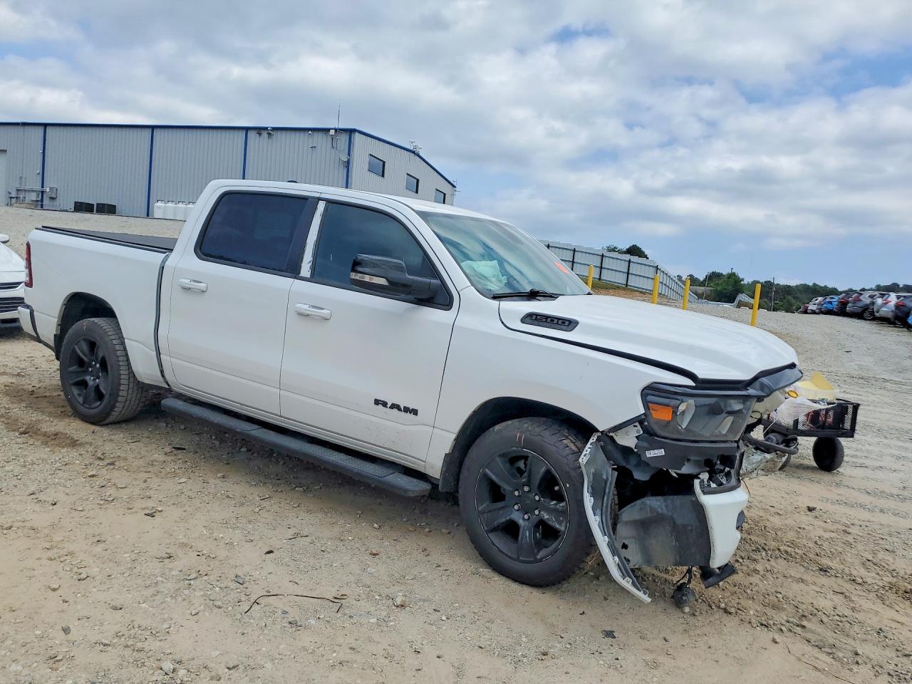 2021 RAM 1500 BIG HORN photo 4