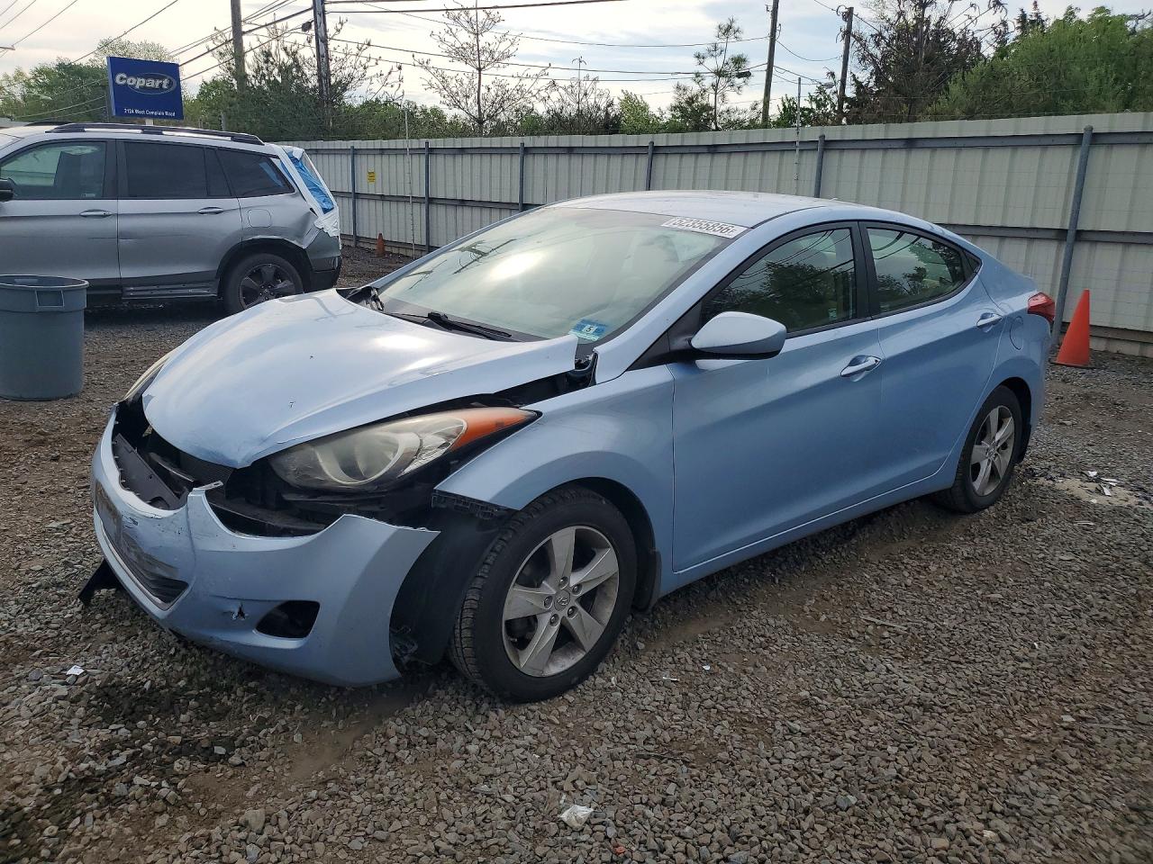 2013 HYUNDAI ELANTRA