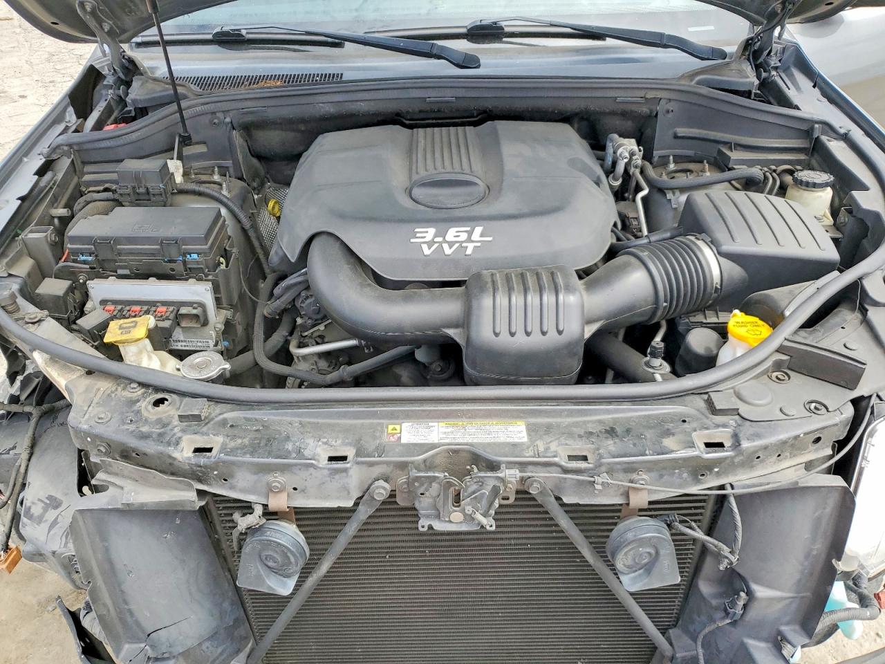 2012 JEEP GRAND CHEROKEE LAREDO photo 12