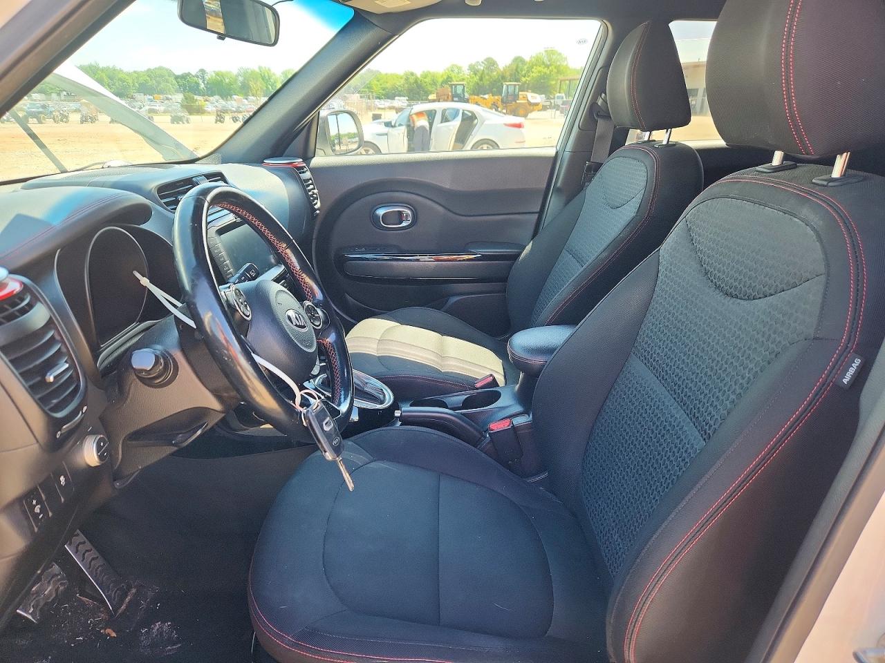 2014 KIA SOUL + photo 13