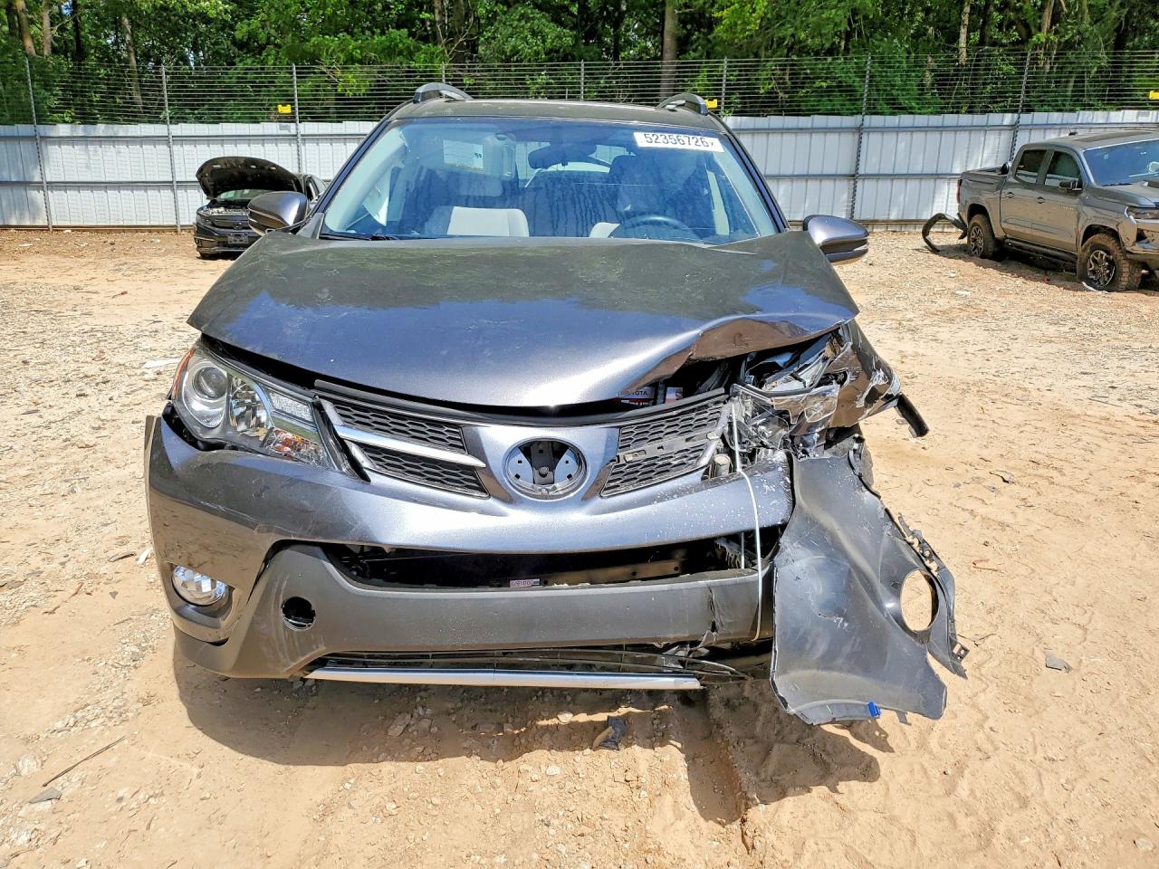 2015 TOYOTA RAV4 XLE photo 9