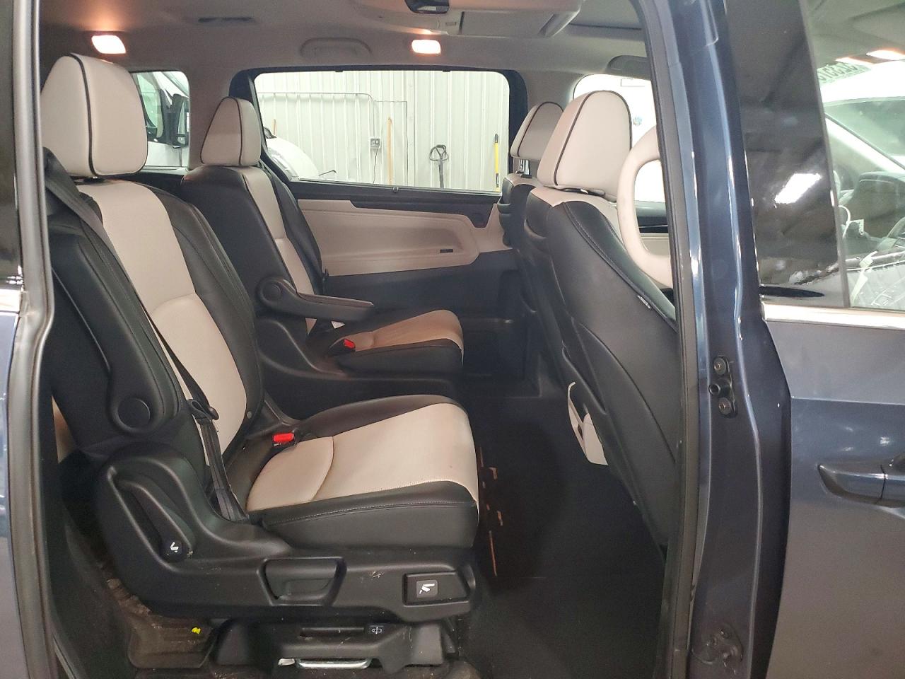 2025 HONDA ODYSSEY ELITE photo 21