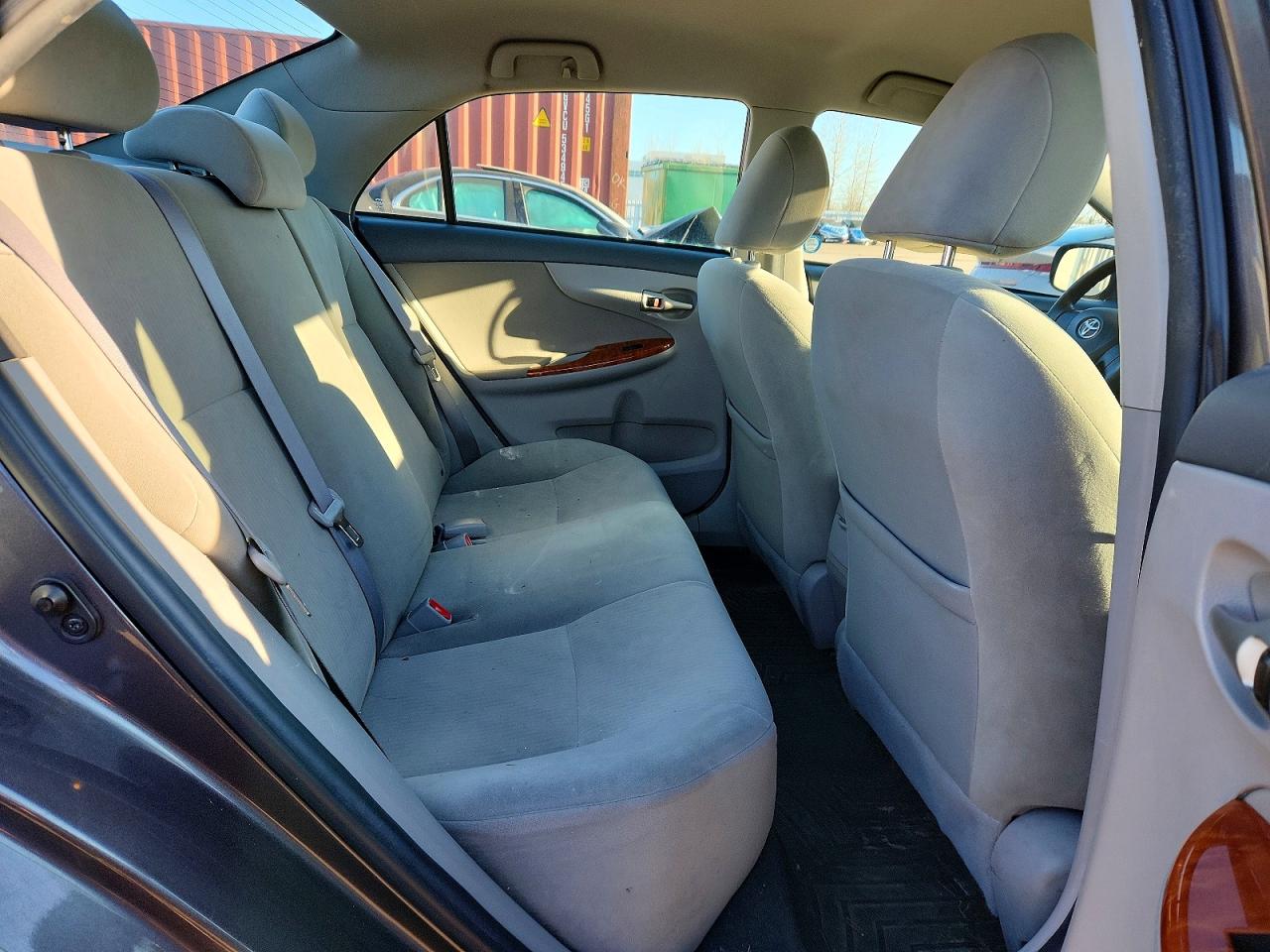 2010 TOYOTA COROLLA BASE photo 28