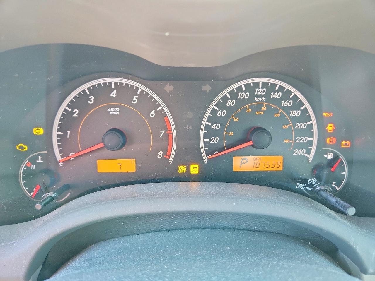 2010 TOYOTA COROLLA BASE photo 25