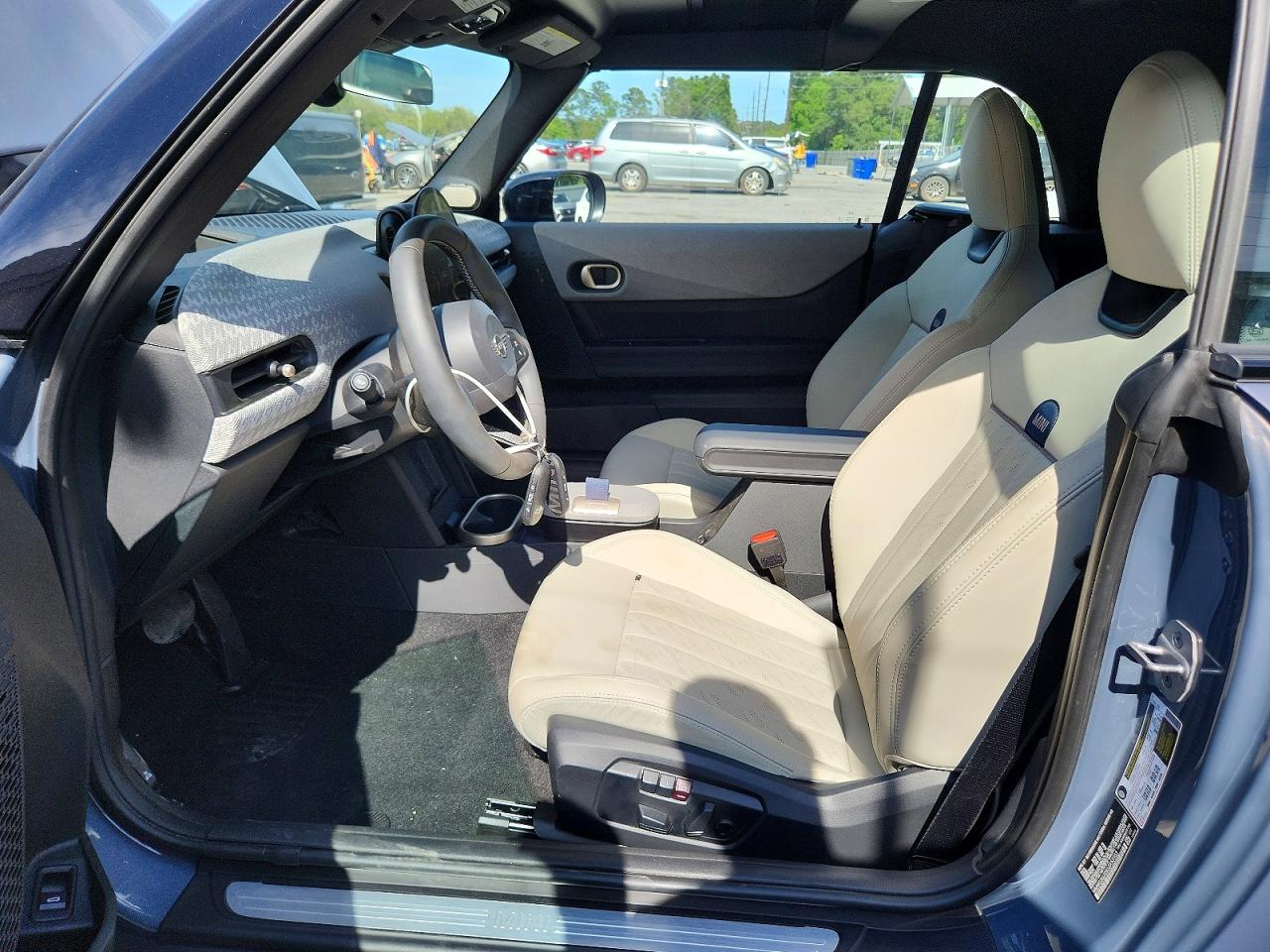 2025 MINI COOPER S photo 13
