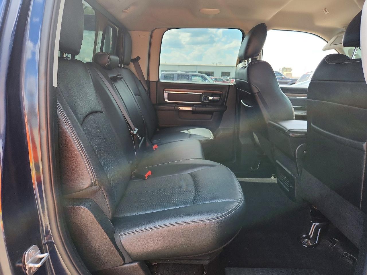 2018 RAM 1500 LARAMIE photo 19