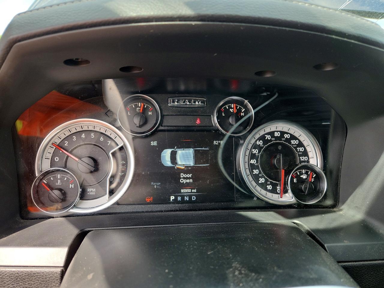2018 RAM 1500 LARAMIE photo 17