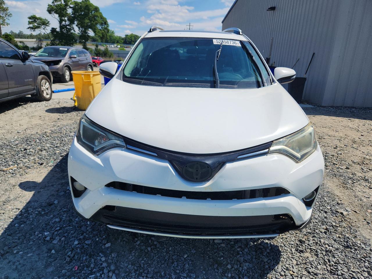 2016 TOYOTA RAV4 XLE photo 5