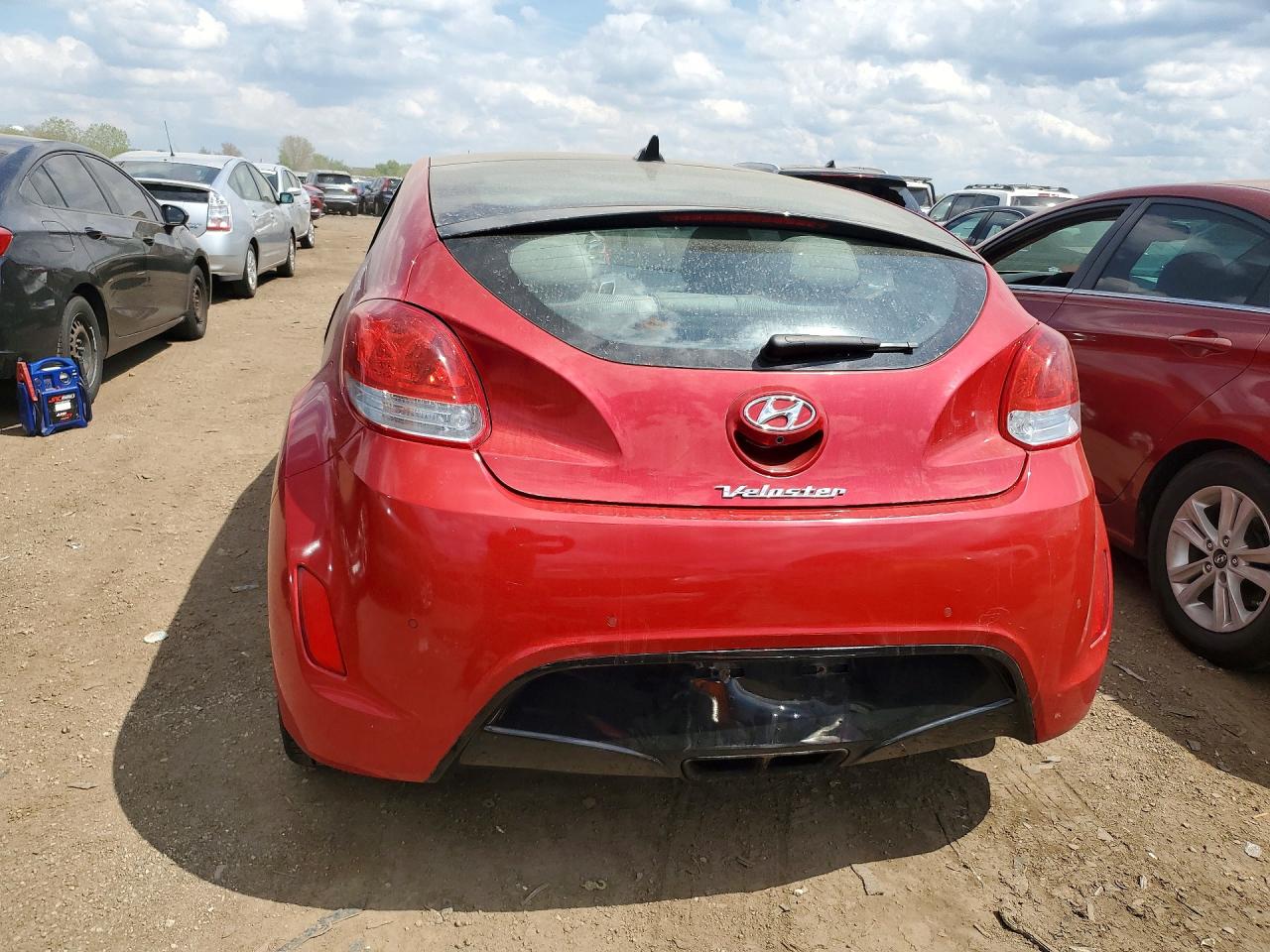 2013 HYUNDAI VELOSTER BASE photo 6