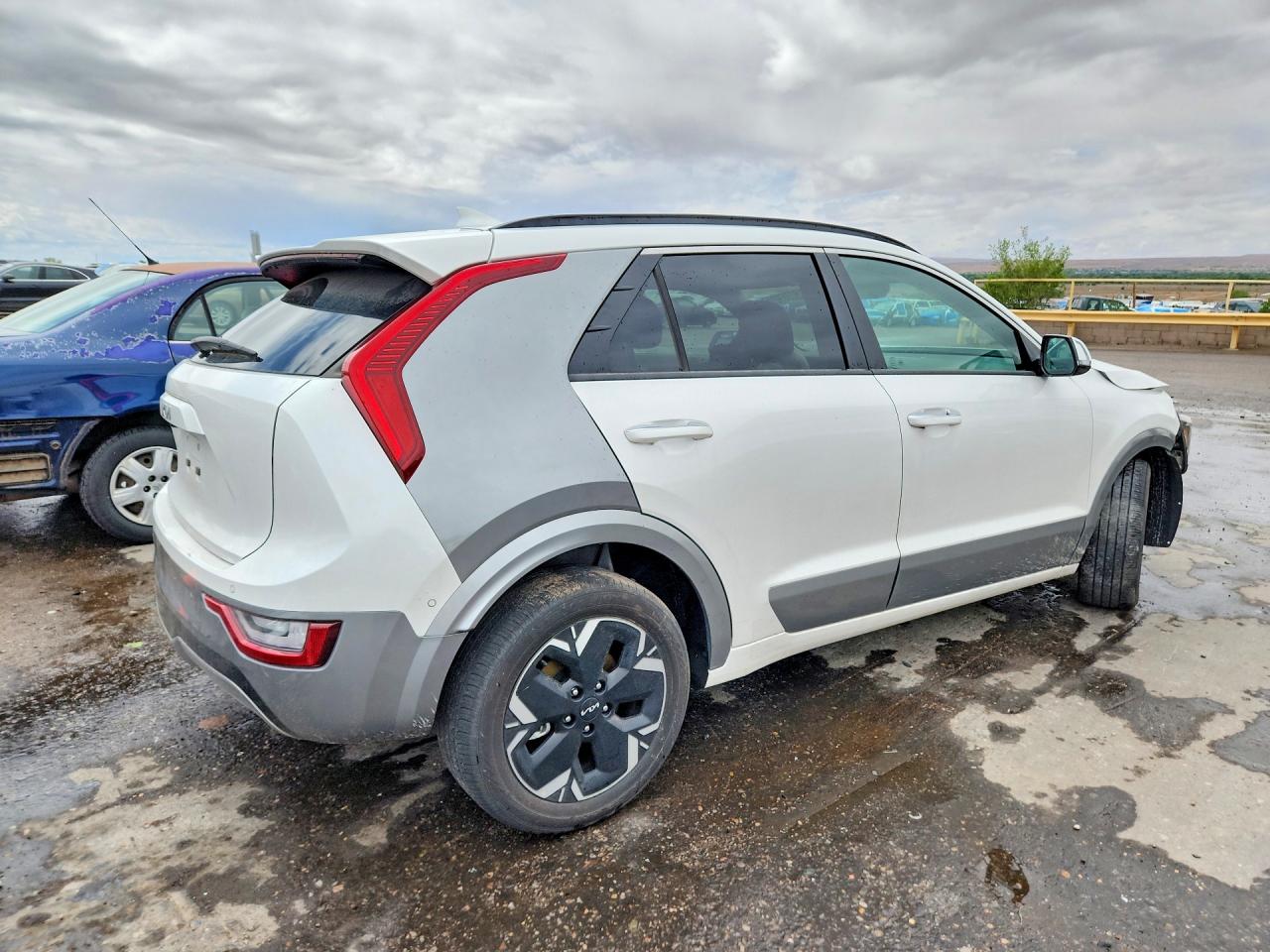 2023 KIA NIRO WAVE photo 5