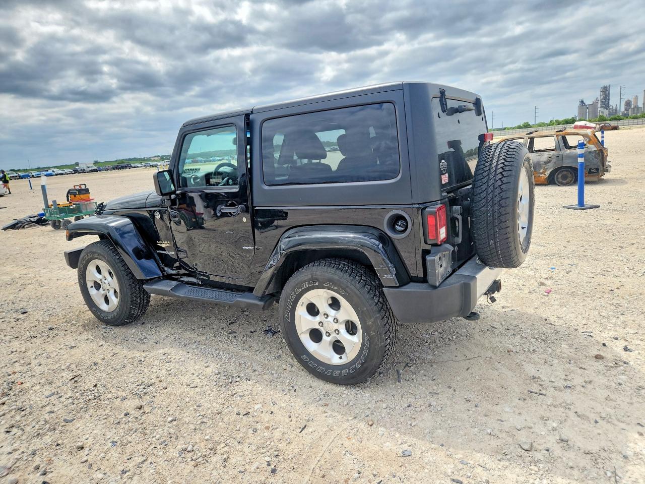 2015 JEEP WRANGLER SAHARA photo 4