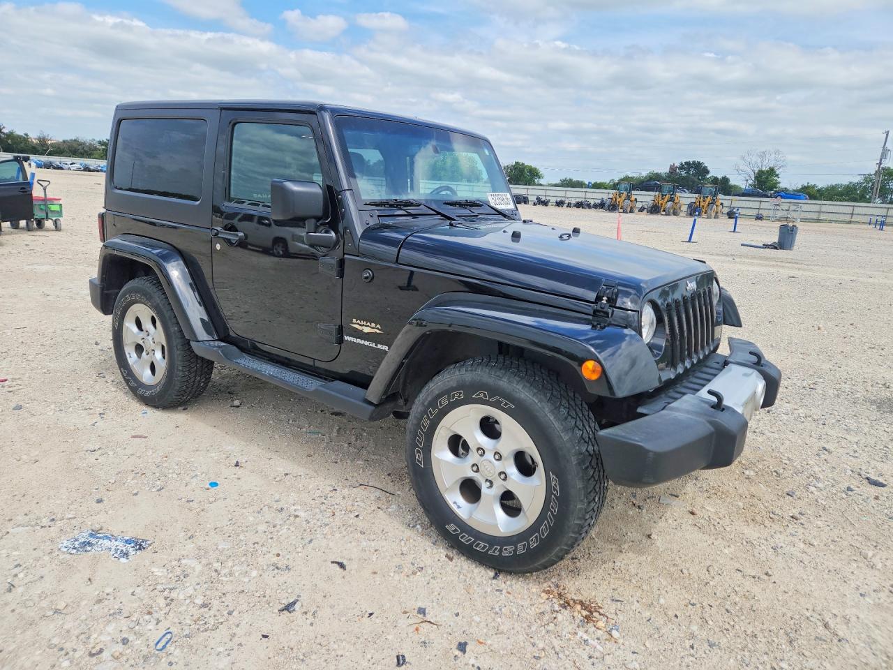 2015 JEEP WRANGLER SAHARA photo 10