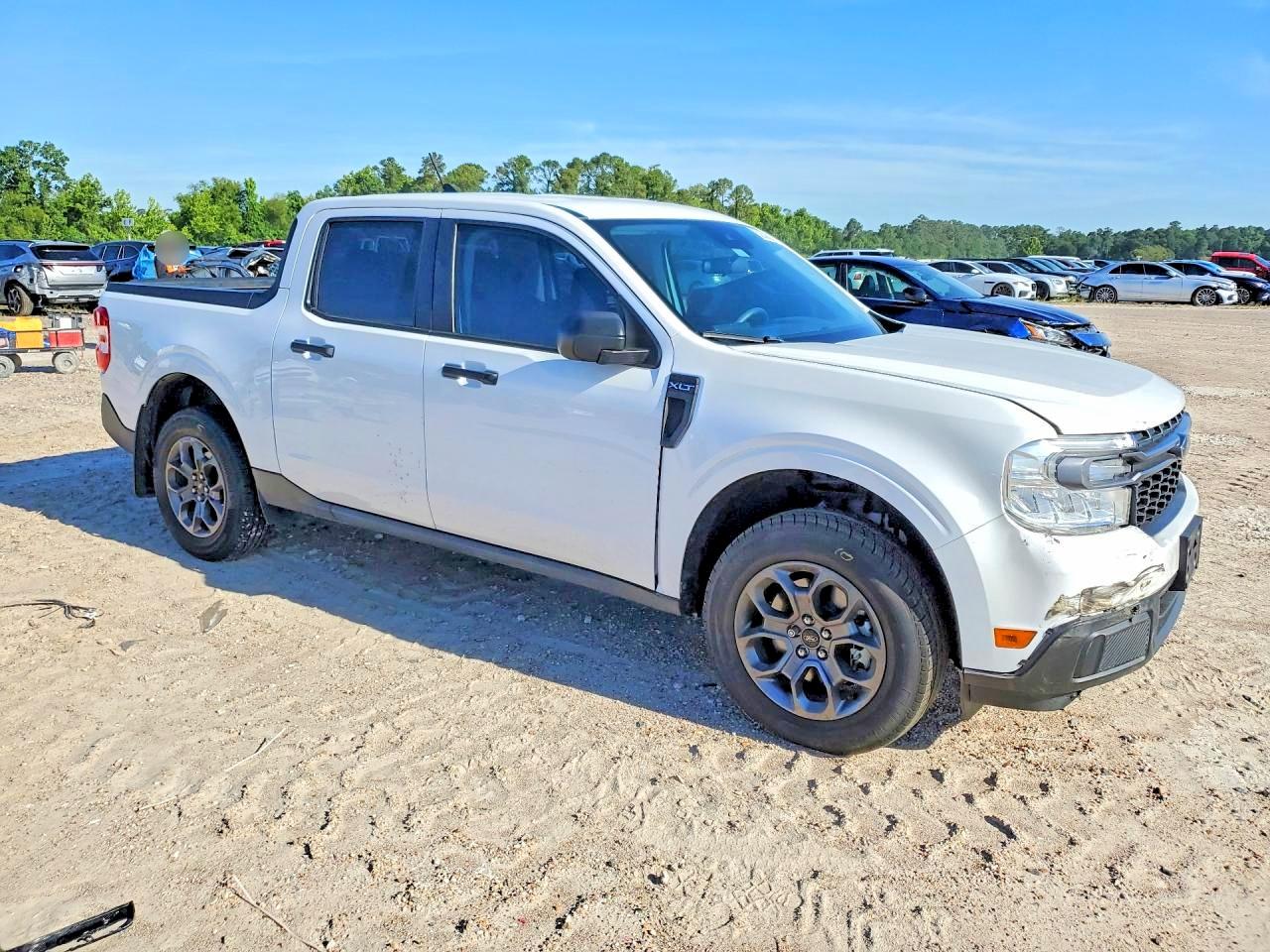 2024 FORD MAVERICK XLT photo 10